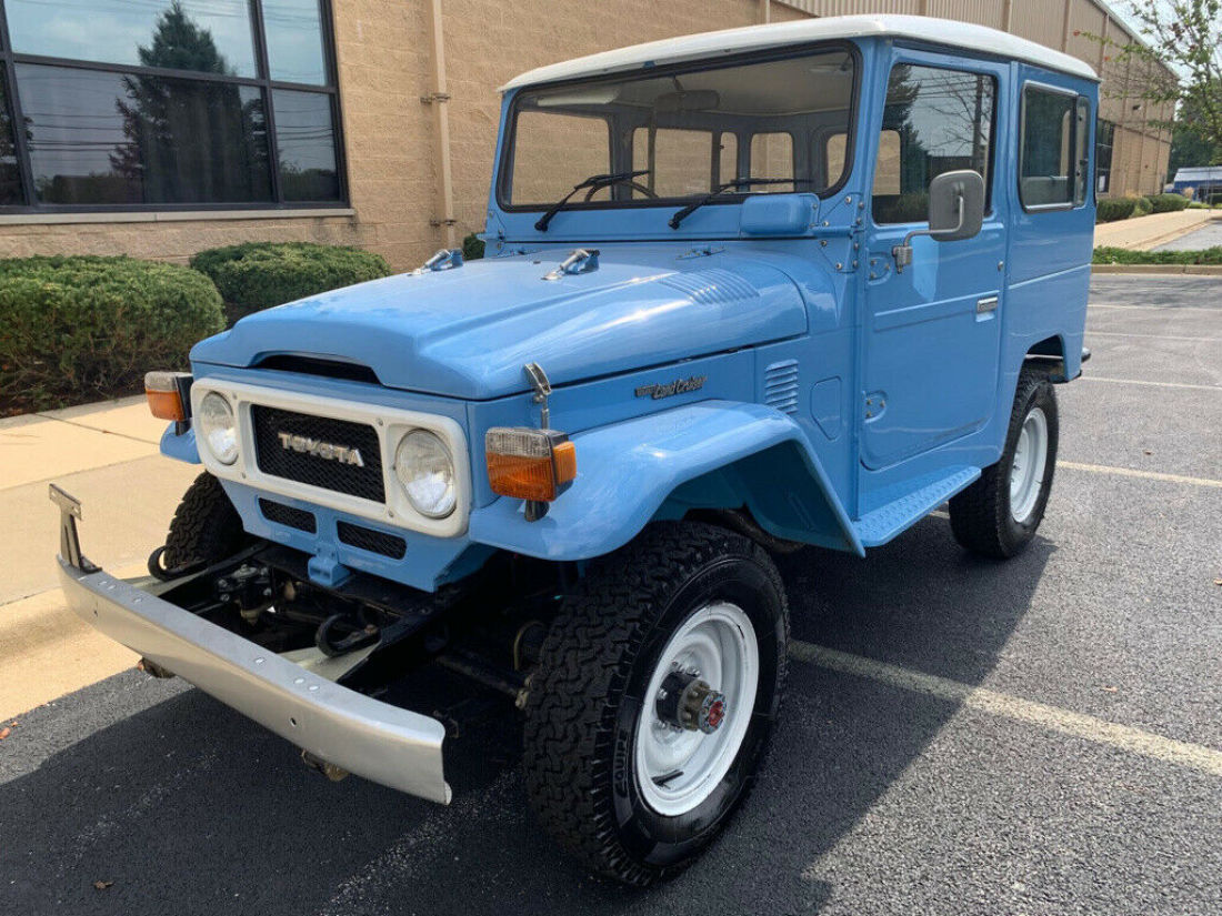 1974 Toyota Land Cruiser FJ-40 - photo 2