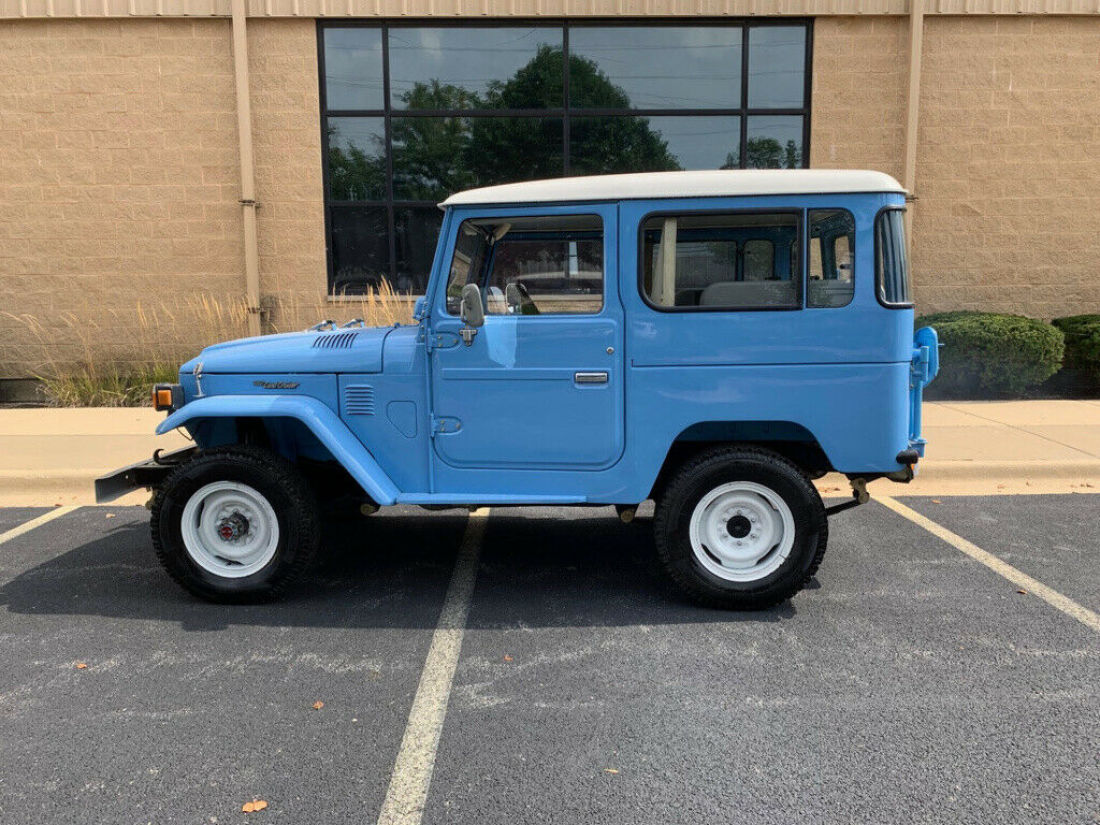 1974 Toyota Land Cruiser FJ-40 - photo 9
