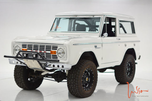 1974 Ford Bronco 302 /3 Speed/ Super Clean!! 1974 Ford Bronco