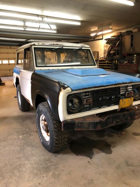 1974 Ford Bronco 351v-8 auto rare dealer installed engine upgrades. 1974 Ford Bronco