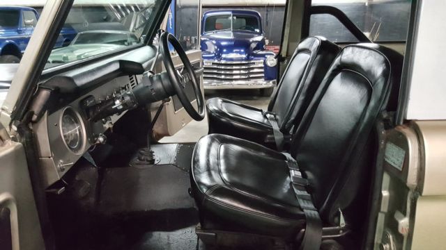 1974 Ford Bronco 4x4 302 V8 automatic - photo 13