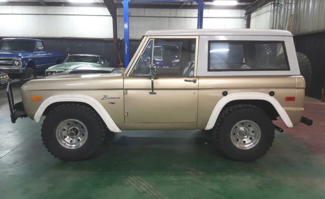 1974 Ford Bronco 4x4 302 V8 automatic - photo 2