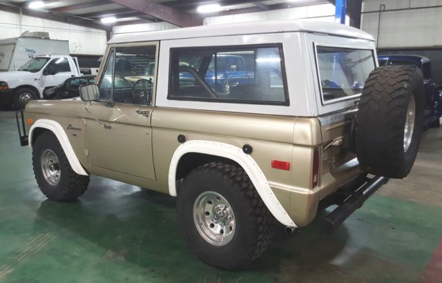 1974 Ford Bronco 4x4 302 V8 automatic - photo 3