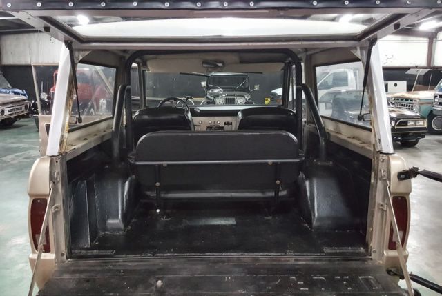 1974 Ford Bronco 4x4 302 V8 automatic - photo 6