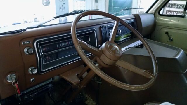 1974 Ford E-Series Van E100 - photo 2
