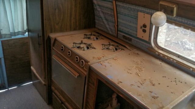 1974 Ford E-Series Van SURVEYOR CONVERSION - photo 9
