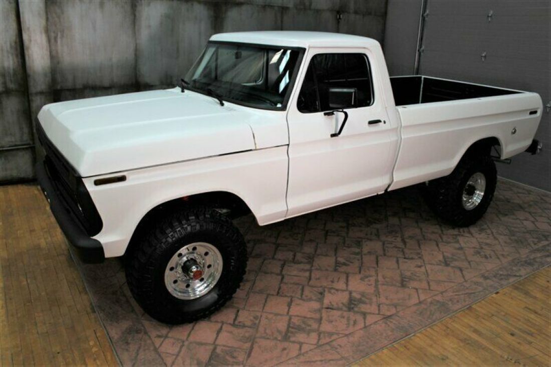 1974 Ford F-250 AWD 12,947 Miles White 360 Automatic 1974 Ford F-250 AWD