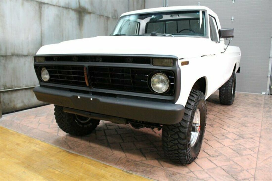 1974 Ford F-250 AWD - photo 2