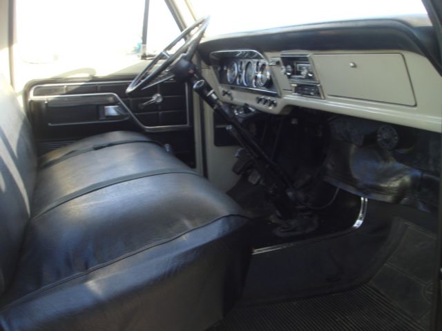 1974 Ford Roll Off Car Hauler F-600 - photo 10