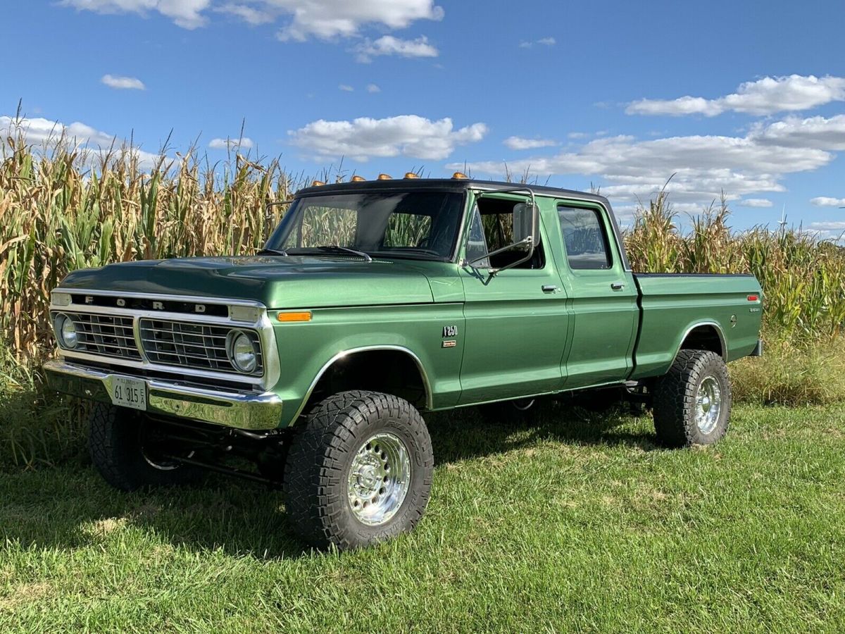 1974 Ford F250 Pickup Green 4WD Automatic Custom 1974 Ford F250 Custom