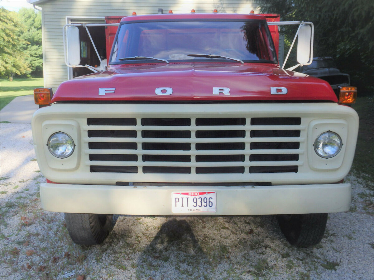 1974 Ford F600 - photo 5