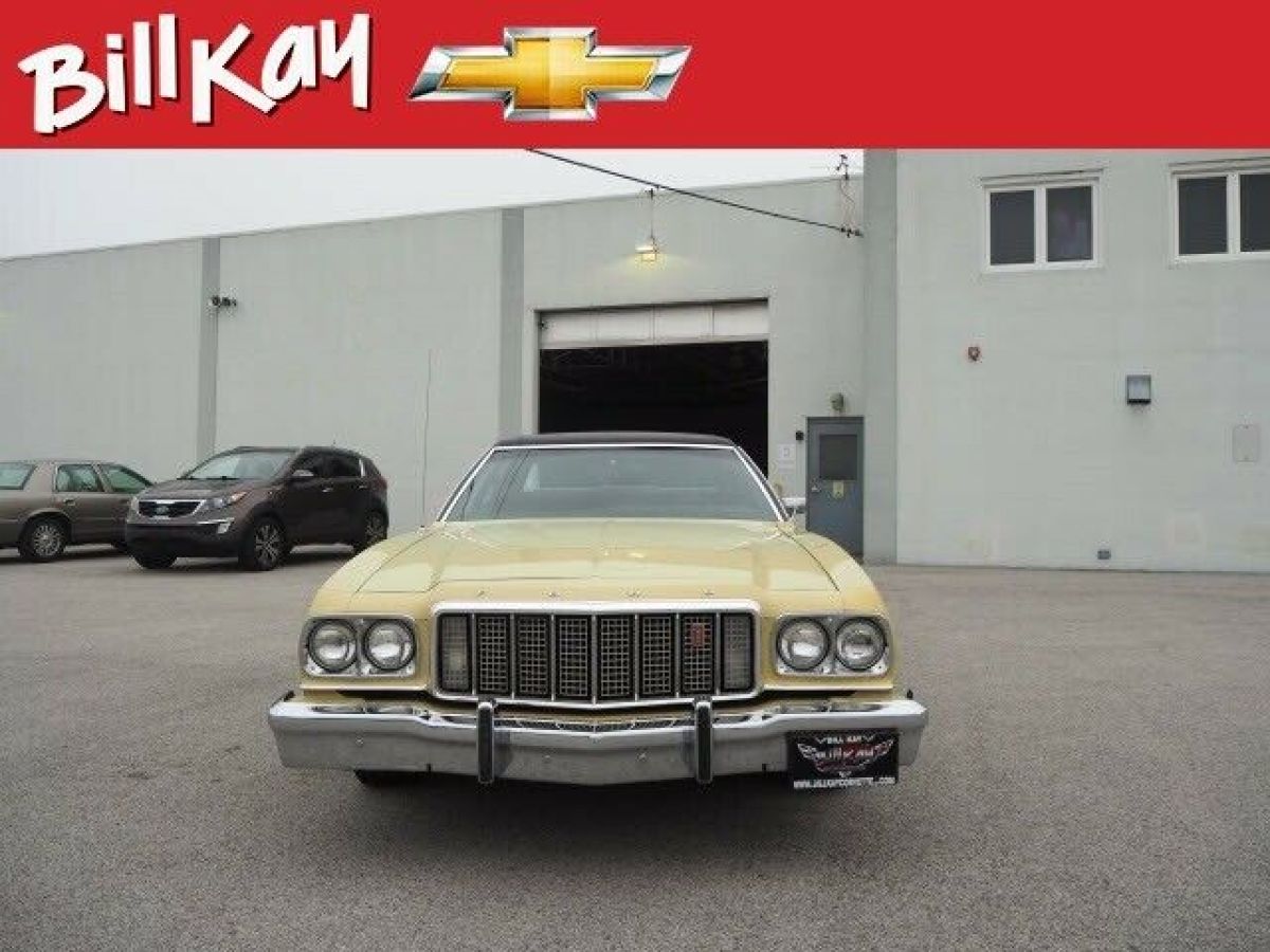 1974 Ford Torino 4 door - photo 2