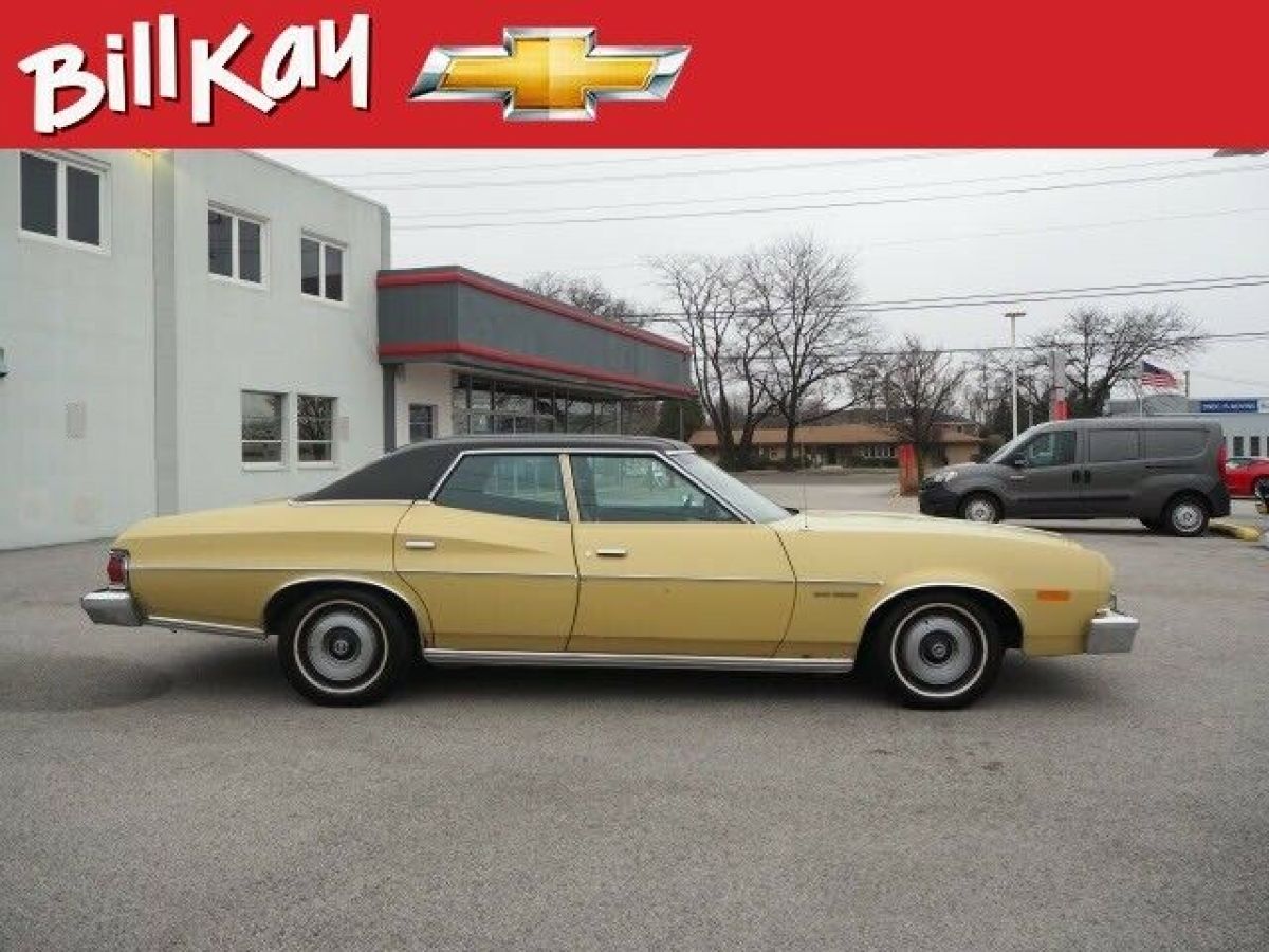 1974 Ford Torino 4 door - photo 3