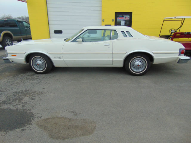 1974 Ford Gran Torino Elite Hardtop 2-Door 5.8L 1974 Ford Torino