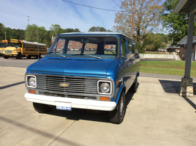 1974 Chevrolet G20 Van Sportsman - photo 4