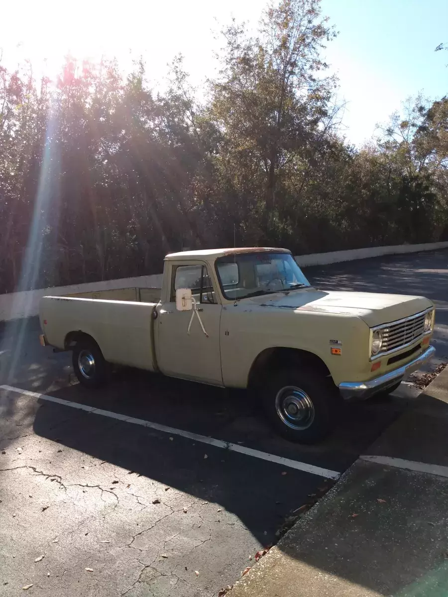1974 International 100 Pickup 1974 International Harvester 1/2 Ton Pickup