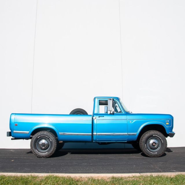 1974 International Harvester 200 ¾-ton 4x4 Pickup - photo 5