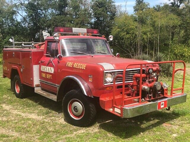 1974 INTERNATIONAL 4X4 200 MINI PUMPER FIRE TRUCK. ONLY 22K ORIGINAL MILES. 1974 International Harvester Scout FIRE TRUCK