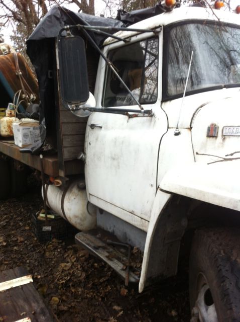 1974 International Harvester 1600 Loadstar - photo 2