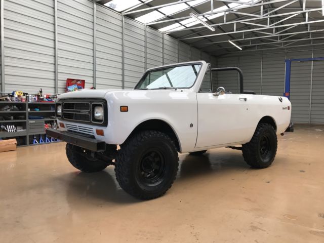 1974 International Scout II Comes with 2 tops a bikini and full soft top. 1974 International Harvester Scout