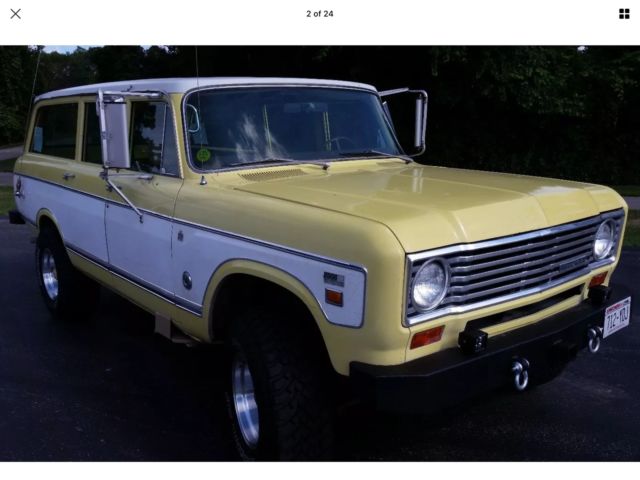 1974 International Harvester Travelall 200 4x4 - photo 2