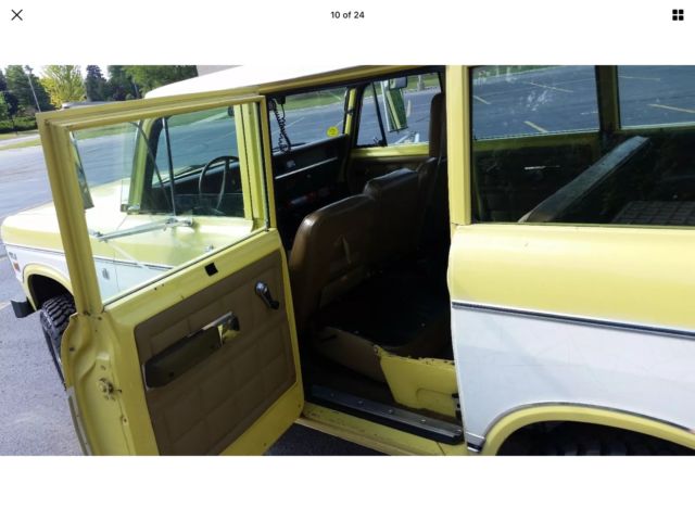 1974 International Harvester Travelall 200 4x4 - photo 6