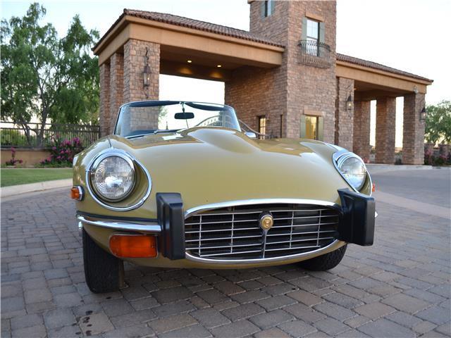1974 Jaguar E-Type V12 Roadster Convertible - photo 3