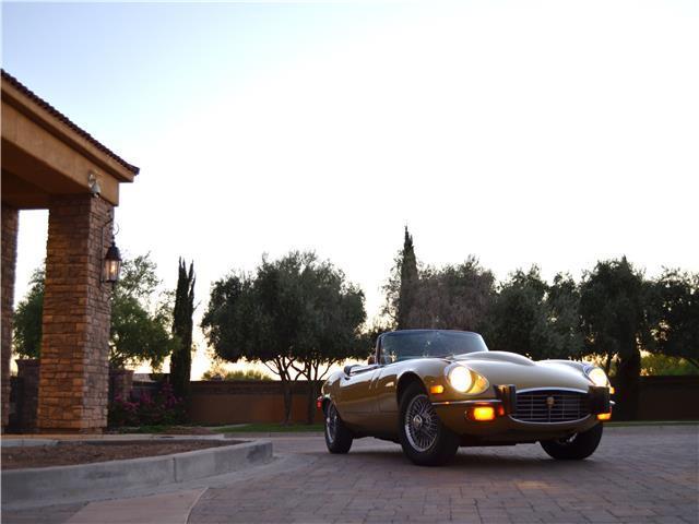 1974 Jaguar E-Type V12 Roadster Convertible - photo 5