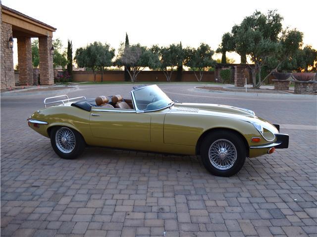 1974 Jaguar E-Type V12 Roadster Convertible - photo 7