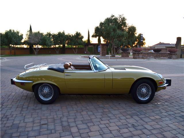 1974 Jaguar E-Type V12 Roadster Convertible - photo 8