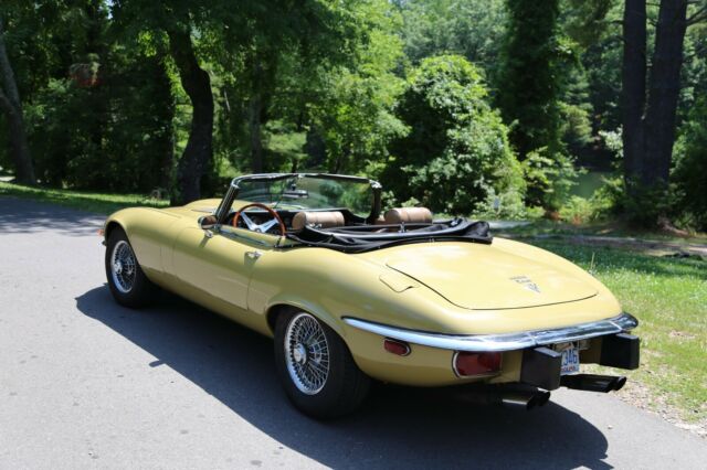 1974 Jaguar E-Type Roadster - photo 6