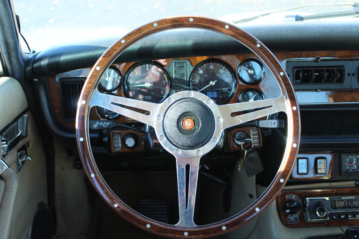 1974 Jaguar XJ - photo 11