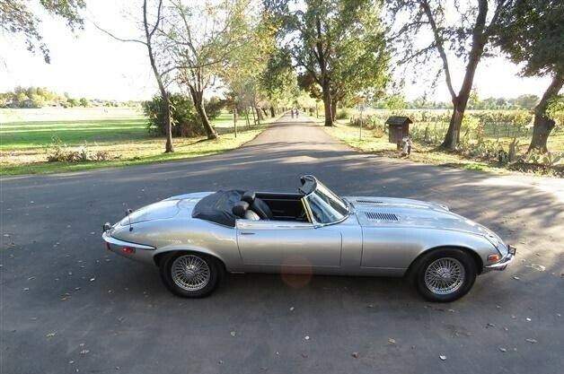 1974 Jaguar XKE E-Type Roadster 1974 Jaguar E-Type