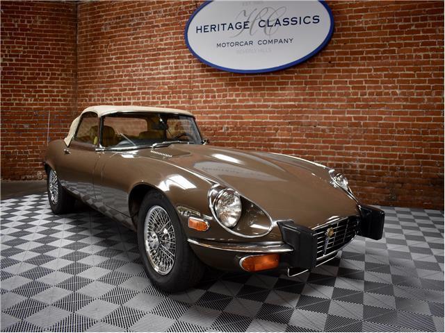 1974 Jaguar XK Roadster - photo 2