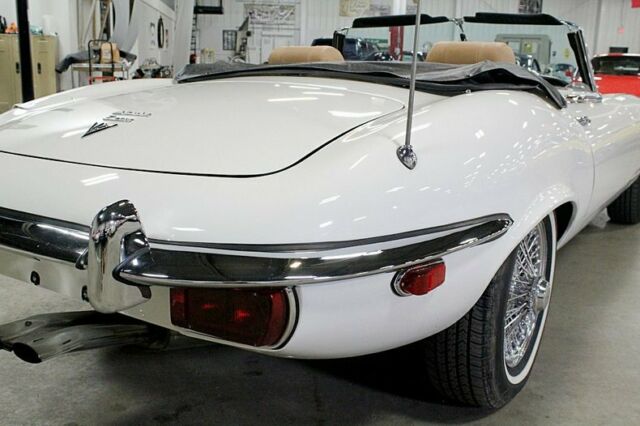 1974 Jaguar XK Series III Roadster - photo 11