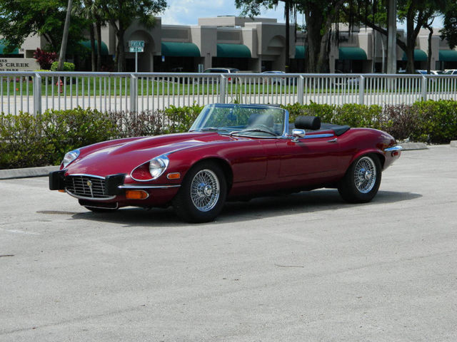 1974 Jaguar XKE V-12 Series III Roadster Regency Red Automatic A/C Wire Wheels 1974 Jaguar XKE