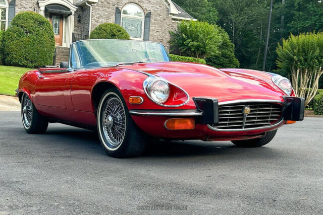 1974 Jaguar XK V12 Series III E-Type Roadster - photo 12