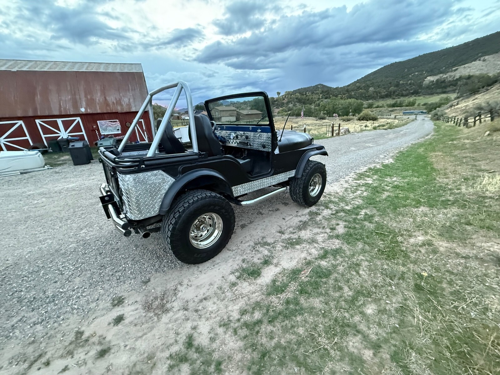 1974 Jeep CJ Carbon black body with diamond plating - photo 10