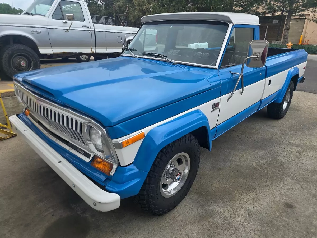 1974 Jeep J-10 1974 Jeep J10