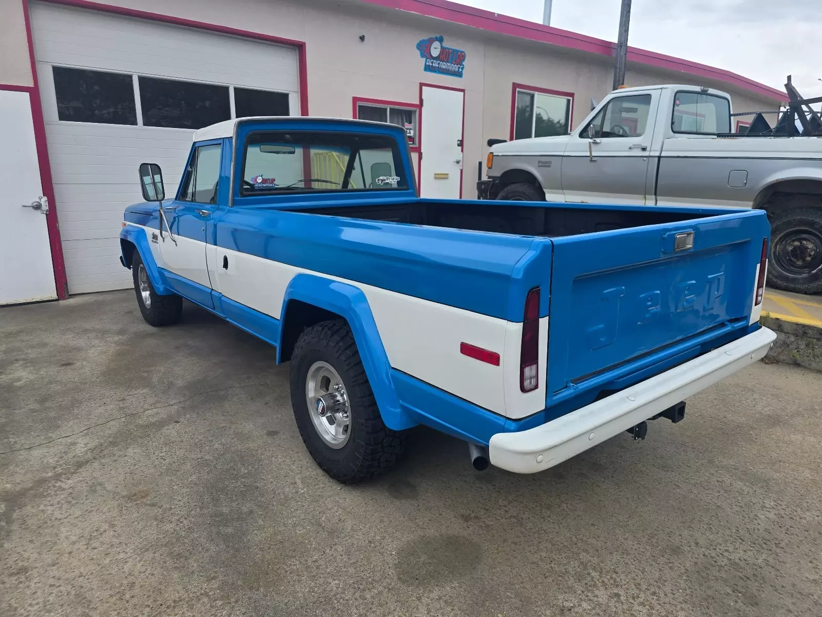1974 Jeep J10 - photo 2