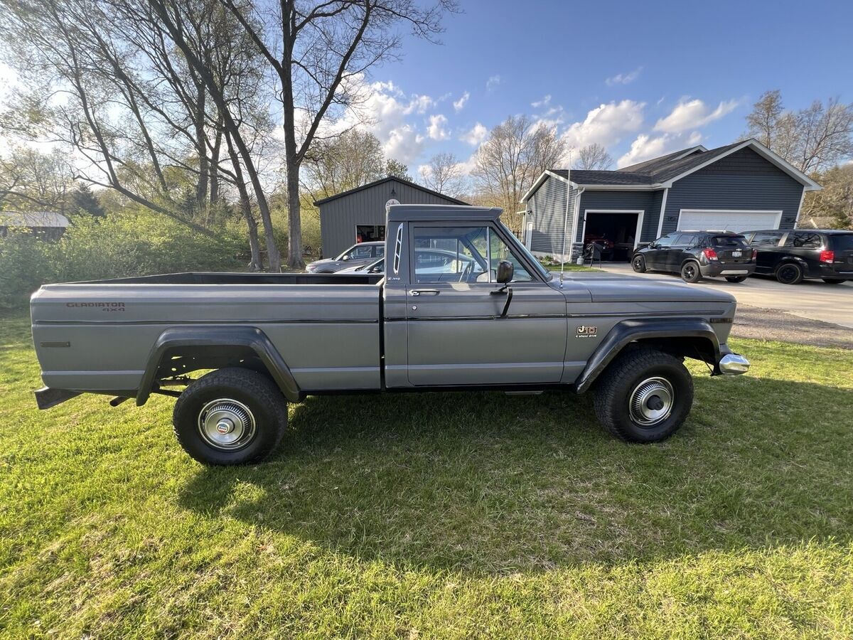 1974 Jeep J10 - photo 2