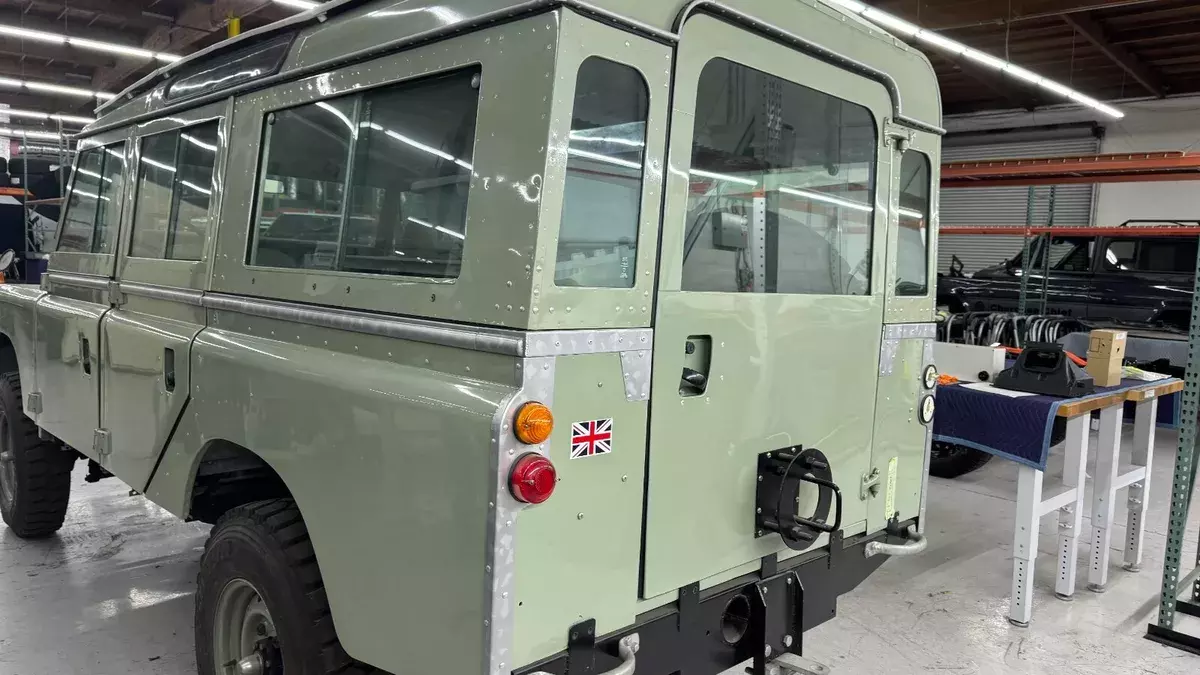 1974 Land Rover 109 Series III – Clean Title, California Registration 1974 Land Rover California