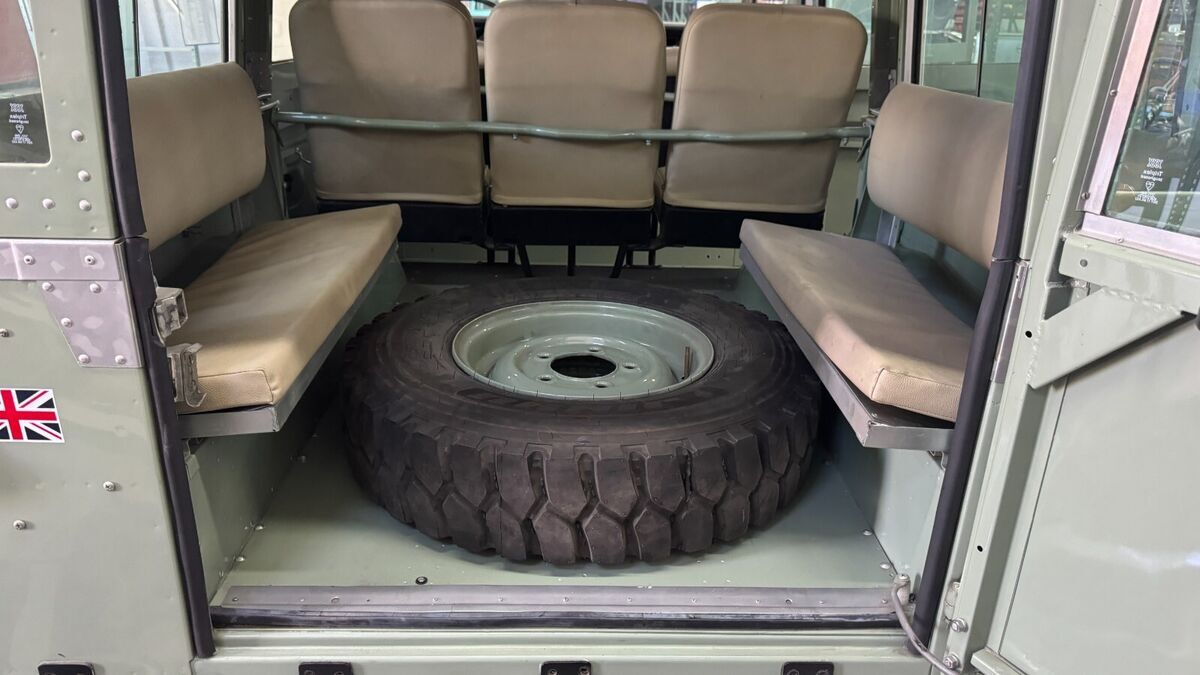 1974 Land Rover California - photo 9