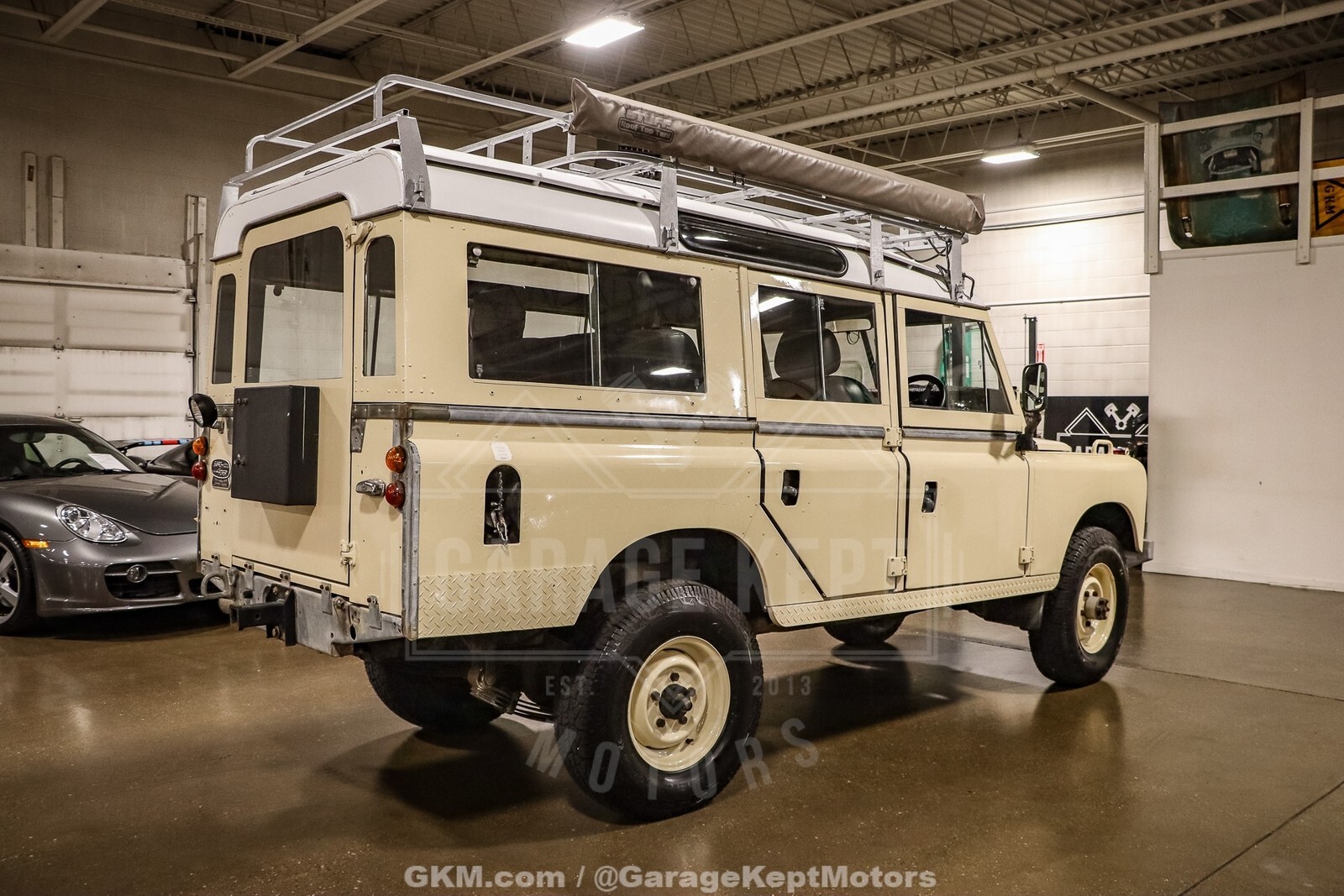 1974 Land Rover 109 Series III Wagon - photo 10
