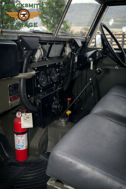 1974 Land Rover Lightweight 88 mountain rescue - photo 10
