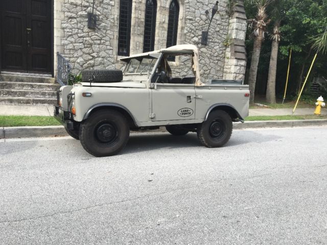 1974 Land Rover Series 3 - Soft Top for summer! 1974 Land Rover Defender