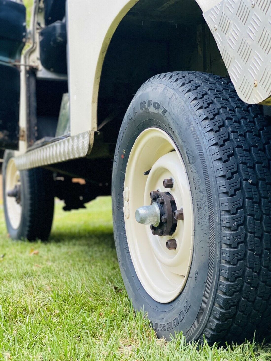1974 Land Rover Series III 88 - photo 4