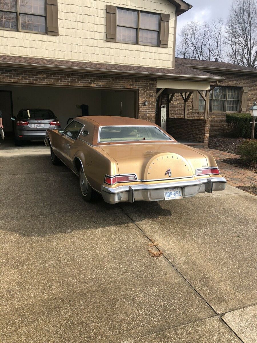 1974 Lincoln Continental Mk IV - photo 2