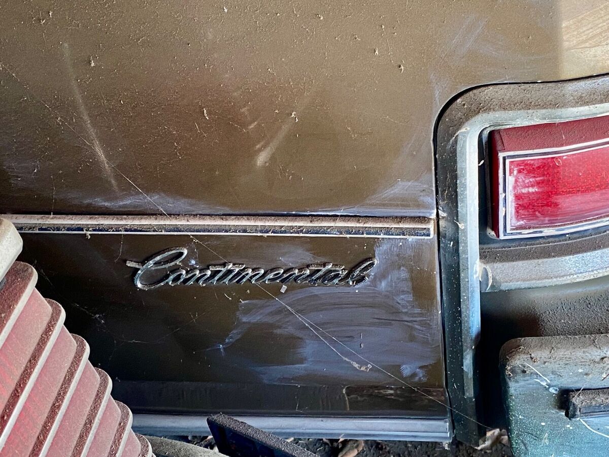 1974 Lincoln Continental - photo 4