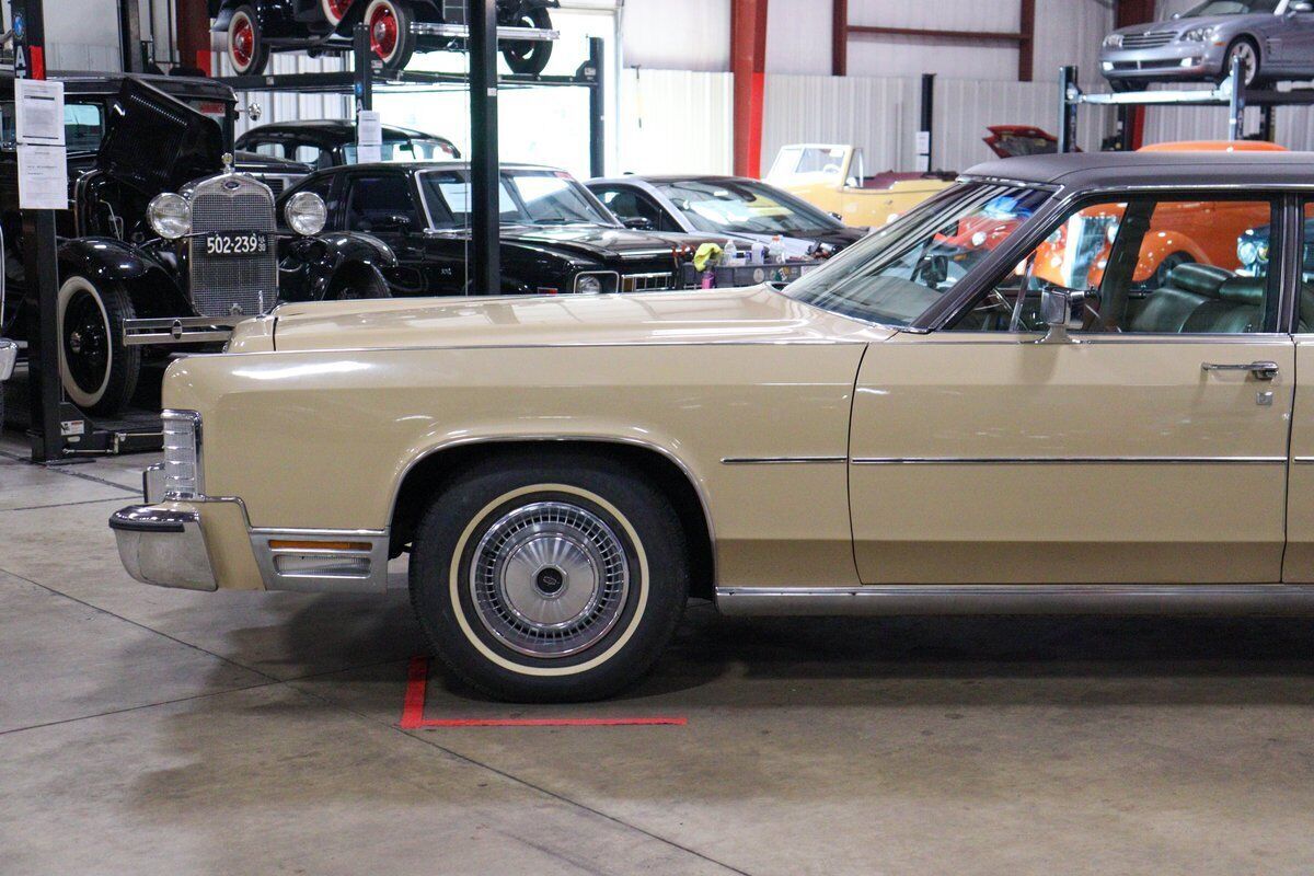 1974 Lincoln Continental Town Car - photo 3